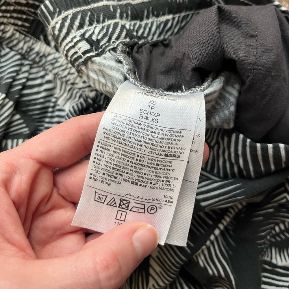 GAP Tropical Print Flowy Cropped Lightweight Pant Black White XS - Picture 4 of 5